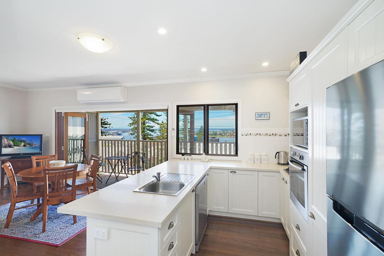 Newcastle Short Stay Accommodation - Vista Apartment エクステリア 写真