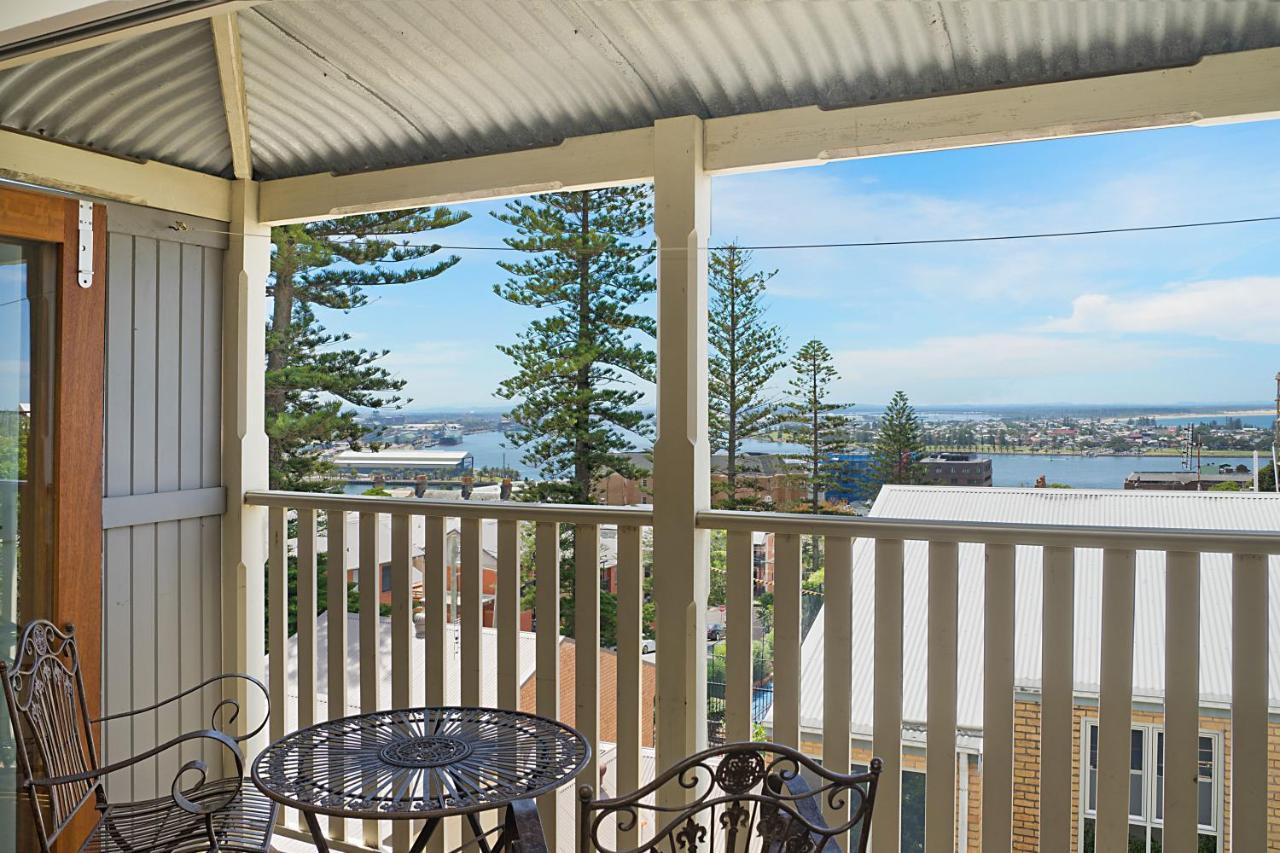 Newcastle Short Stay Accommodation - Vista Apartment エクステリア 写真