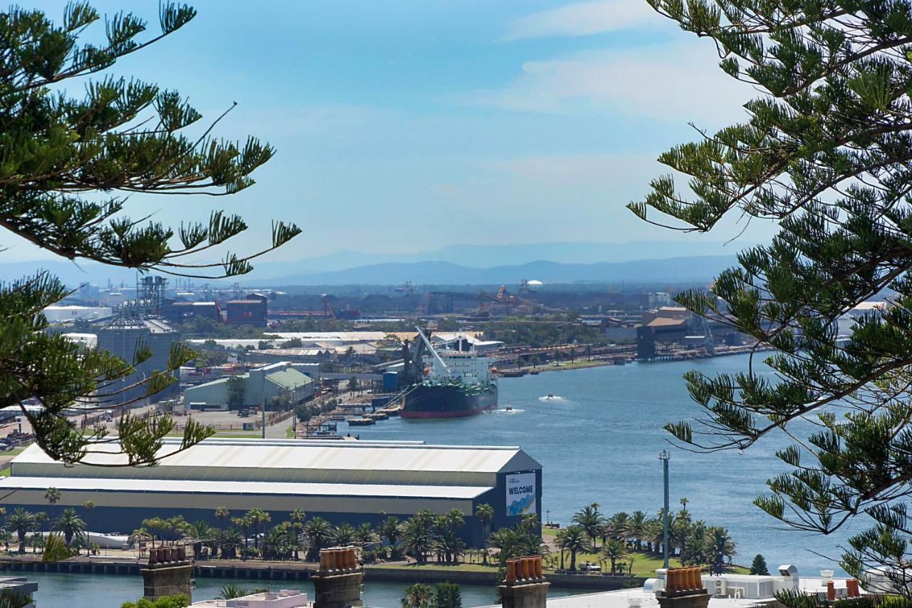 Newcastle Short Stay Accommodation - Vista Apartment エクステリア 写真